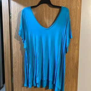 Blue deep v neck top from Boutique + size 4x